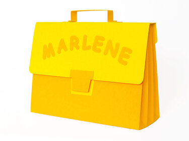 Geschenkverpackung – Schultasche in Gelb – Bastelvorlagen und Anleitung - Basteln