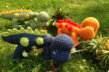 Dino „Saurio" Häkelanleitung Amigurumi