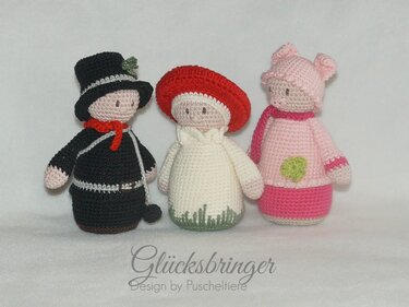 Drei Amigurumi-Glücksbringer zum Selberhäkeln: Schornsteinfeger, Fliegenpilz und Schweinchen