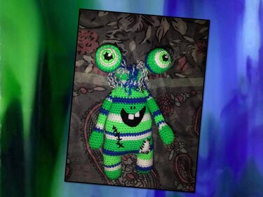 der kleine Alien "Skony"  - Häkeln