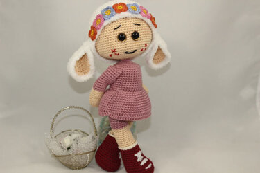 Lambgirl Amigurumi PDF Pattern / Doll- Beginner - Crochet
