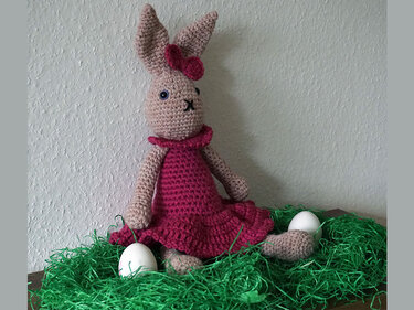 Crochet Pattern Bunny Happy!