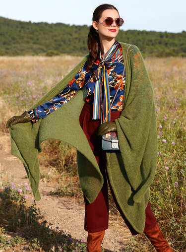 Gestricktes Cape "Jamie"