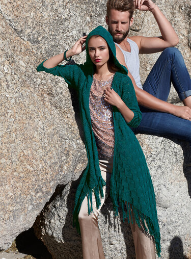 Strickanleitung Kapuzencape Alexis