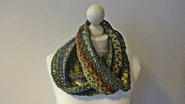 Möbius- Loop "Green Leaf" - Häkeln