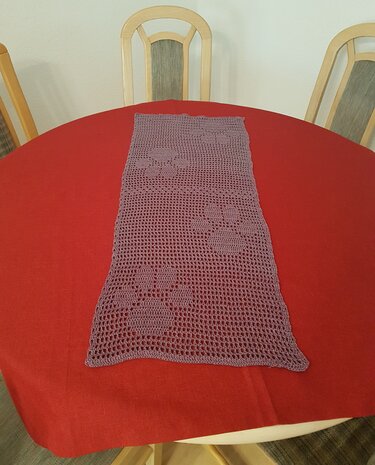 Tischdecke/ Läufer "Pfoten" 87x33 cm, Häkelanleitung