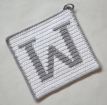 Letter "W" Potholder Crochet Pattern - for beginners