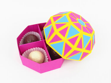 Bunte Schachtel – Pralinenschachtel – Bastelvorlagen und Anleitung - Basteln