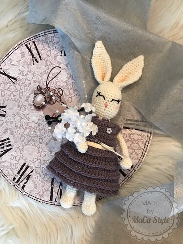 Häkelhase Lilian mit Vintagekleid - Häkeln