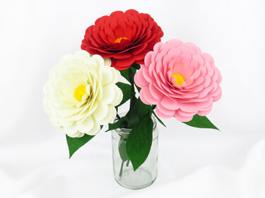 Papierkamelien – Bastelanleitung und Vorlagen