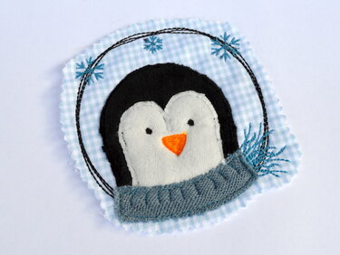 Stickdatei Pinguin doodle Button 10x10cm - Sticken