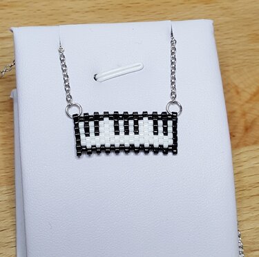 kleines Keyboard / Anhänger / Ohrring - Basteln