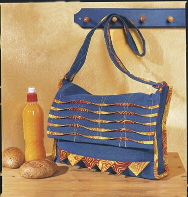 Nähanleitung: Tasche aus Jeansstoff mit dynamischen Wellen