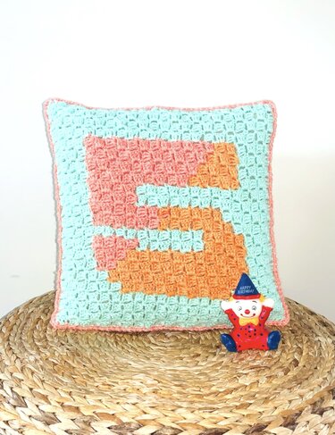 Anleitung Kissen Zahl 5 - Häkeln