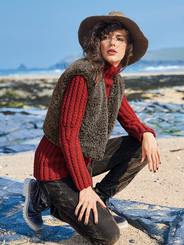 Strickanleitung: Pulli mit Fake-Fur-Weste