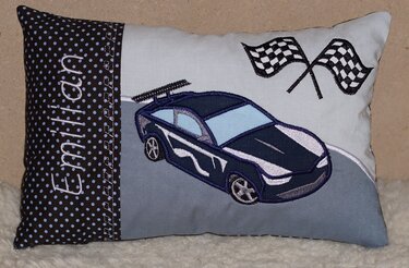 Stickdatei - Kissen ITH - Rennauto - Sticken
