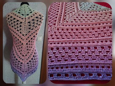 Gehäkeltes Dreieckstuch auf Büste mit Pastellverlauf und symmetrischem Lochmuster