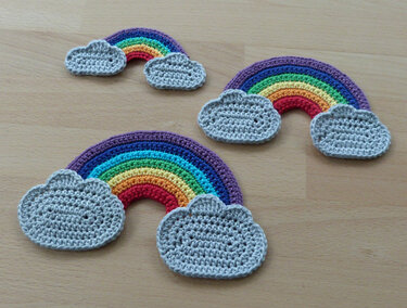 Häkelanleitung für Applikationen Regenbogen und Wolke in 3 Größen