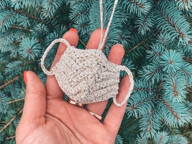 mini mask ornament crochet pattern Christmas tree decorations PDF and video