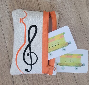 Stickdatei Notenschlüssel Gitarre - 2 Größen - Sticken