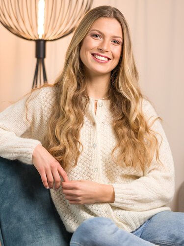 Rachel - Jacke mit Dornröschenmuster in Natur - Stricken