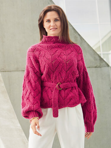 Pulli im Ajourmuster in Pink und Gürtel