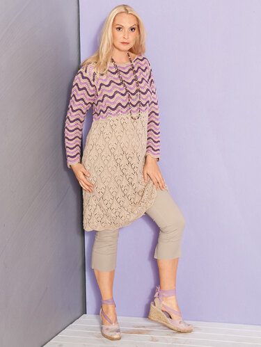 Beiges Kleid mit Wellenmuster in Beige, Altrosa und Pflaume