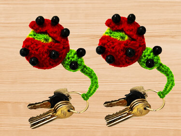 A Crochet ladybug keychain PDF pattern