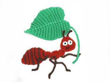 Ant crochet pattern applique