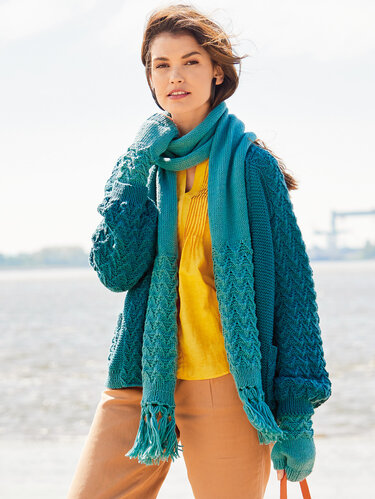 Smaragdgrüne Jacke mit Schal und fingerlose Handschuhe in Mintgrün