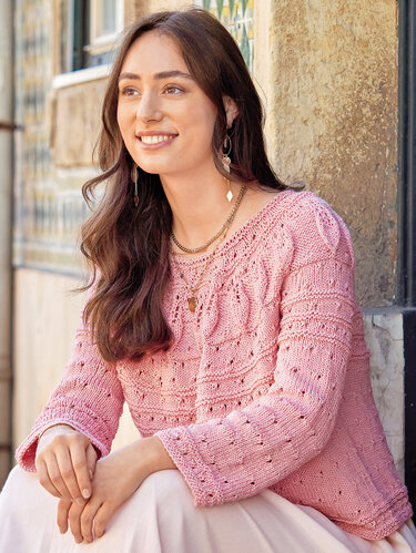 Lachsfarbener Mustermixpulli mit Rundpasse