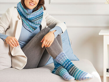 SOCKEN & LOOP GEHÄKELT