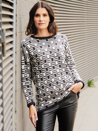 Pulli im Hebemaschenmuster in Anthrazit und Weiß