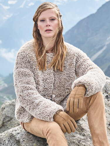 Kurzjacke mit Druckknöpfen - Stricken