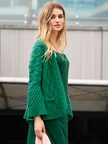 Grüne Jacke im Mustermix