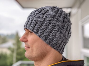 Pillar Men's Knit Hat Pattern - Knitting
