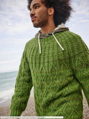 Rautenpulli mit Zopfpasse