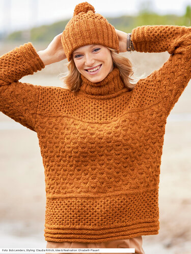 Mustermix-Pulli und Mütze in Rostbraun