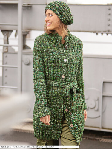 Jacke mit Baskenmütze mit Strukturmuster in grün-braunem Farbverlauf - Stricken