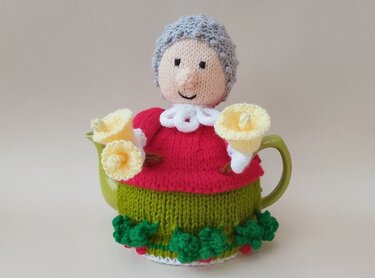 TeaCosyFolk's Handbell Ringer Tea Cosy Knitting Pattern