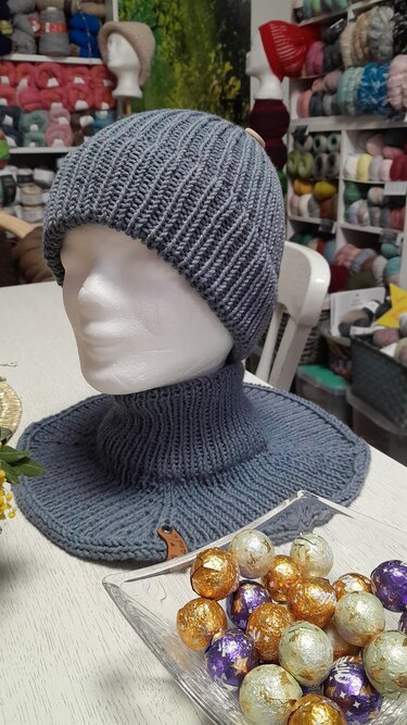 Strick - Mütze mit doppeltem, fixiertem Umschlag  -  Strickanleitung