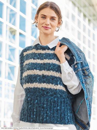 Pullunder mit tiefen Armausschnitten im Hebemaschenmuster in Jeansblau und Beige - Stricken