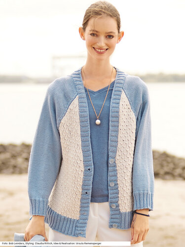 Zweifarbige Raglanjacke in Hellblau und Weiß