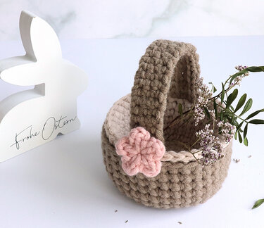 Handled basket with flower - Crochet Pattern