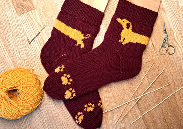 Colorwork Socks "Dachshund" Dog - PDF - Knitting