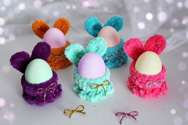 Eierwärmer "Bunte Hasen" - Häkeln