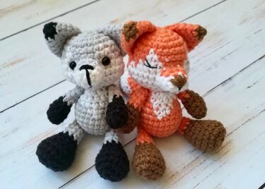 Mini Fox Fonny and Mini Wolf Wonny – Amigurumi Crochet Pattern