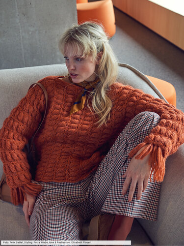 Pulli mit Fransen und Zopf-Strukturen - Stricken
