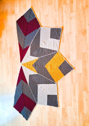 Tuch Media Estrella - Stricken