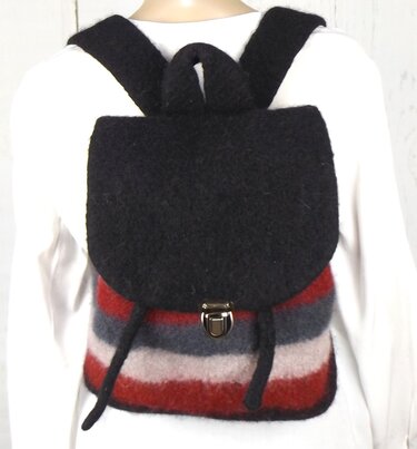 Strickanleitung Rucksack "Wanderlust" - Bild 6